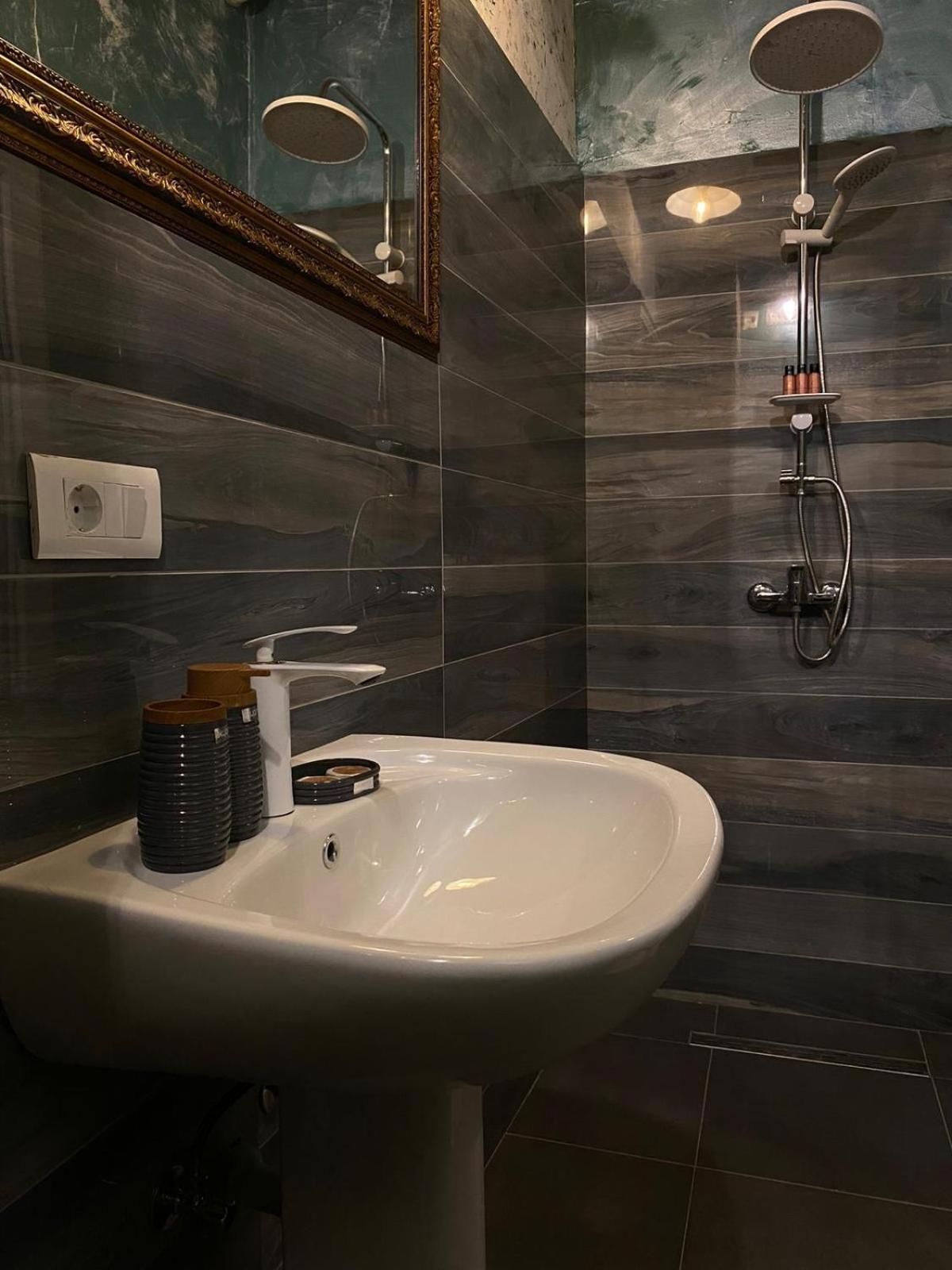 Hotel In Time Prizren Room photo